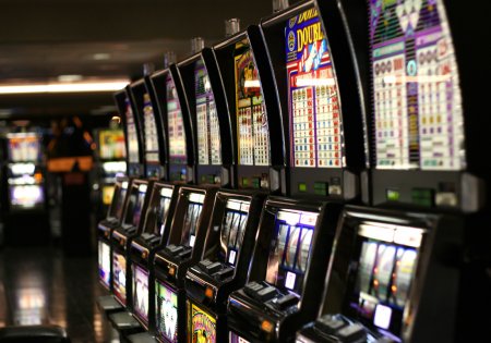 Cztery stany USA wydają nakazy zaprzestania działalności Metaverse Casino Slotie